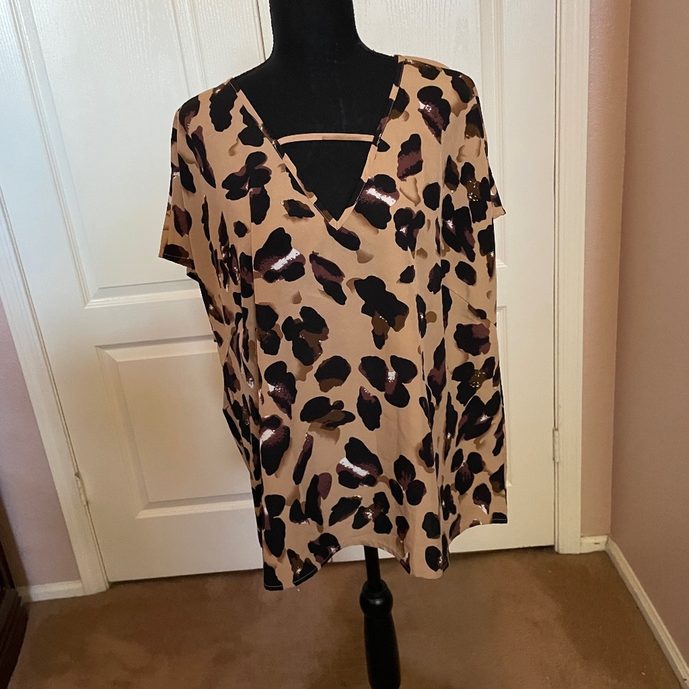 V neck animal print blouse